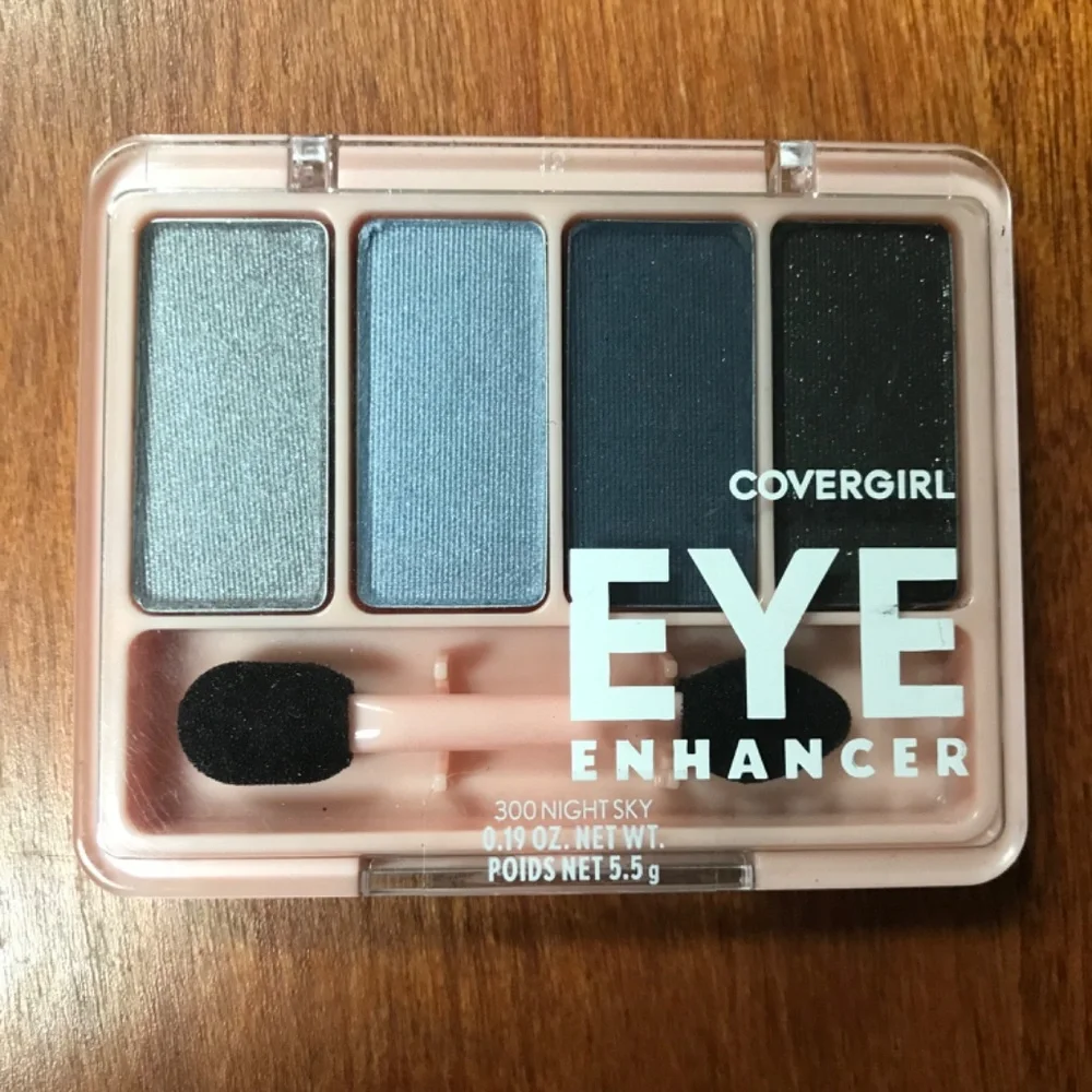 Covergirl Eye Enhancer Net Wt. 0.19 oz Bundle of 4 New